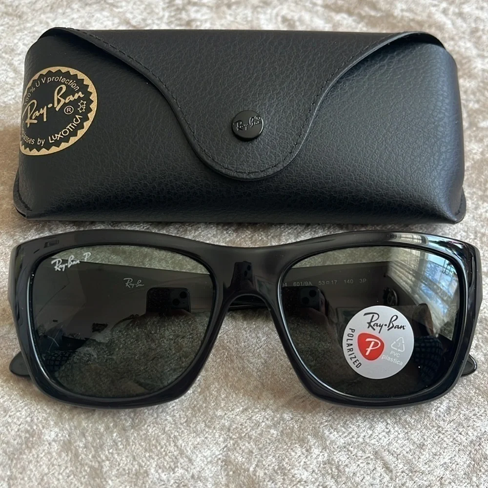Brand New Ray-Ban Polarized Square Sunglasses Polished Black Frame Green Lens